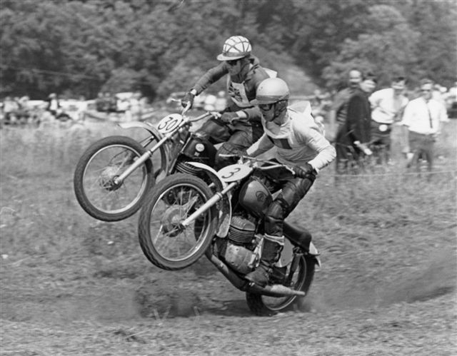 Future World Champion Roger DeCoster dices with Wadie